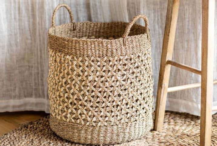 تصویر 2 از سبد لباس حصیری مناسب استفاده روزمره در خانه